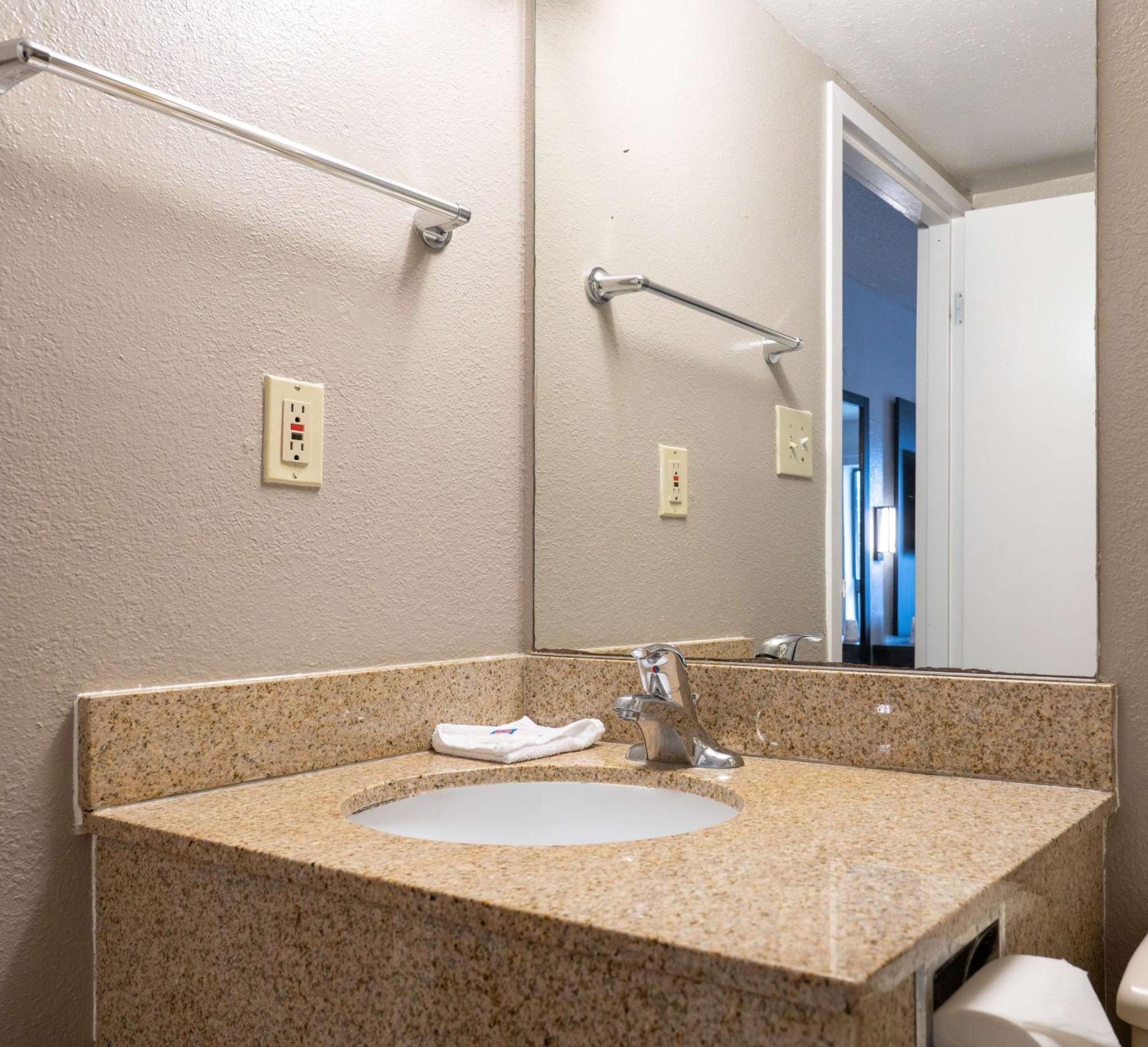Motel 6-Branford, Ct - New Haven 외부 사진
